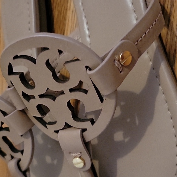 Torry Burch Miller Sandals. - Picture 8 of 17
